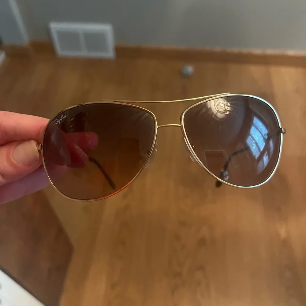 Ray-Ban Gold Frame Aviators - Picture 3 of 4